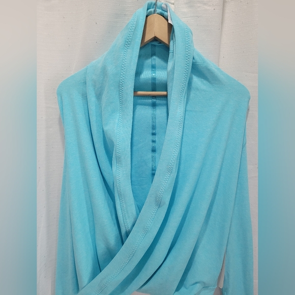 NWT Ivivva Four Count Shrug NWT Sz 12 Turquoise Pullover Rulu Wrap Flip. - Picture 6 of 8